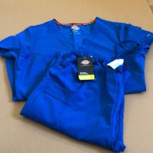New with tags Dickies extreme stretch scrubs
